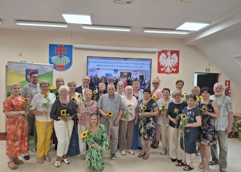 uroczyste zakończenie uniwersytetu trzeciego wieku