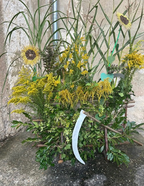 witacz dożynkowy wykonany przez klubowiczów